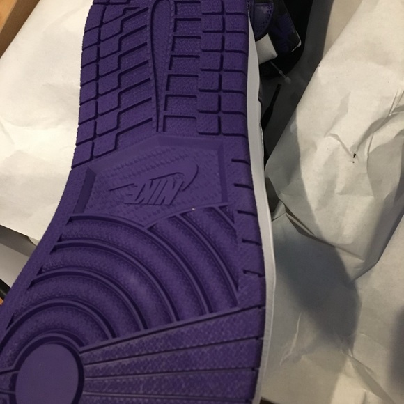 Court Purple 1s - Picture 3 of 4